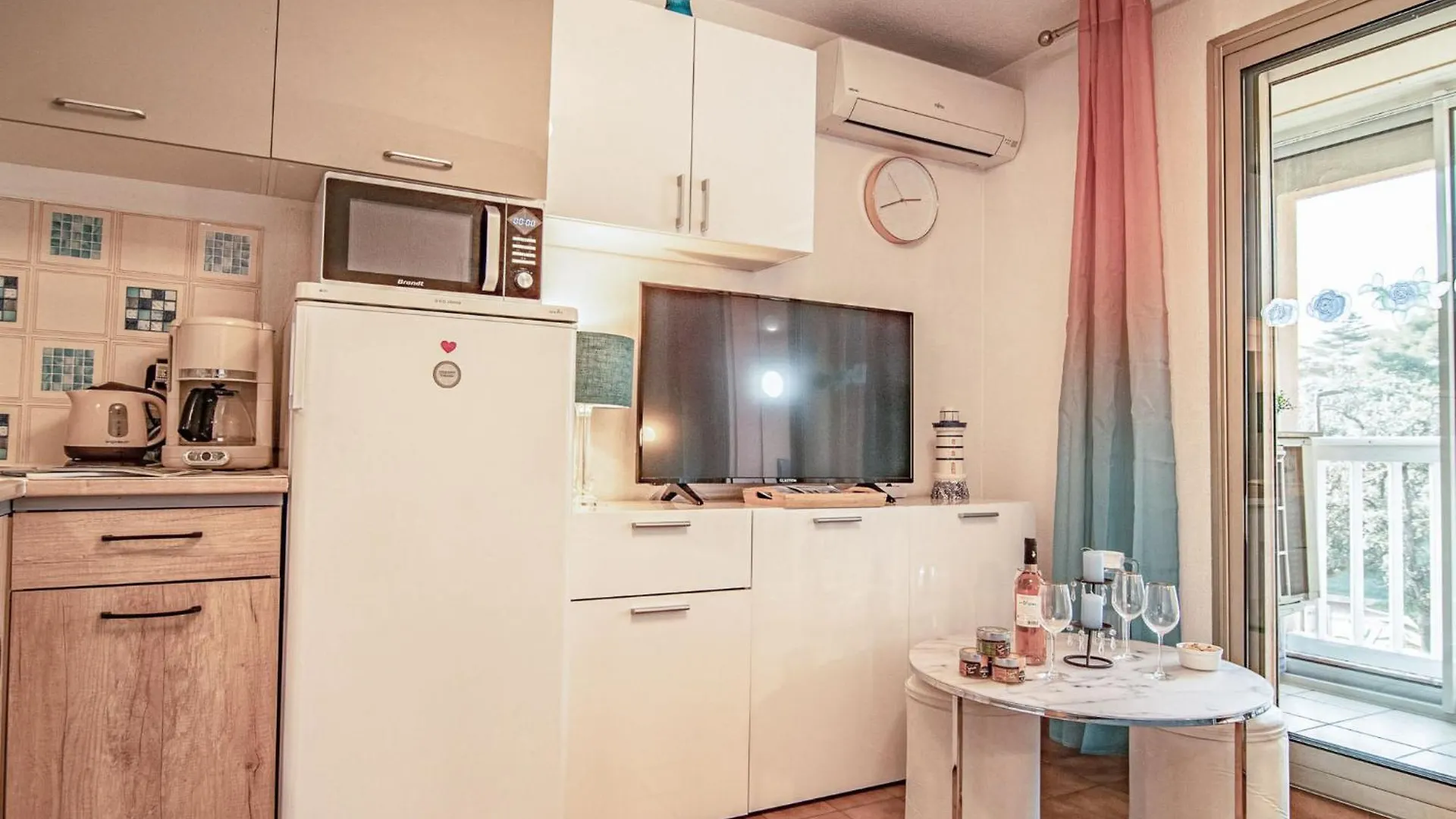 Studio Le Victoria-8 By Interhome Saint Aygulf 0*,